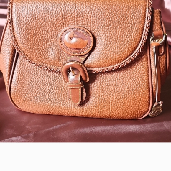 HAND BAGS, CROSSBODY & WALLETS - Picture 9 of 10